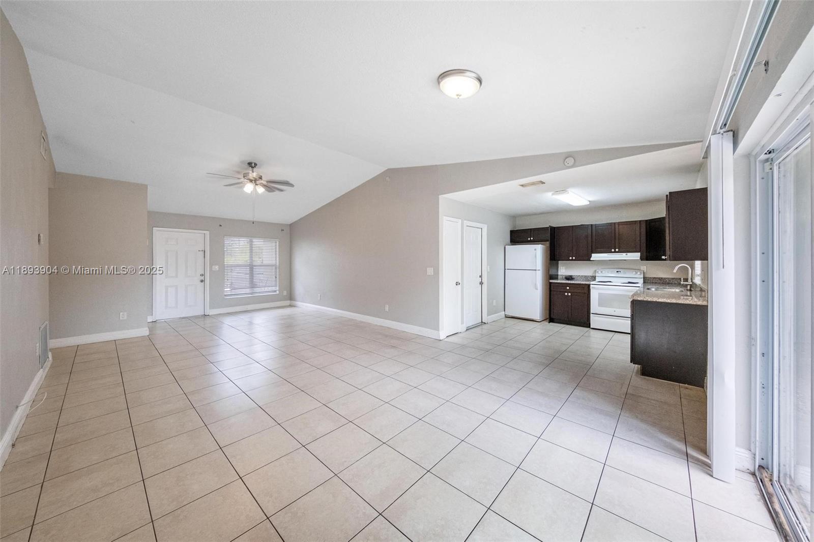 KENDALL LAKE ADDITION - Residential