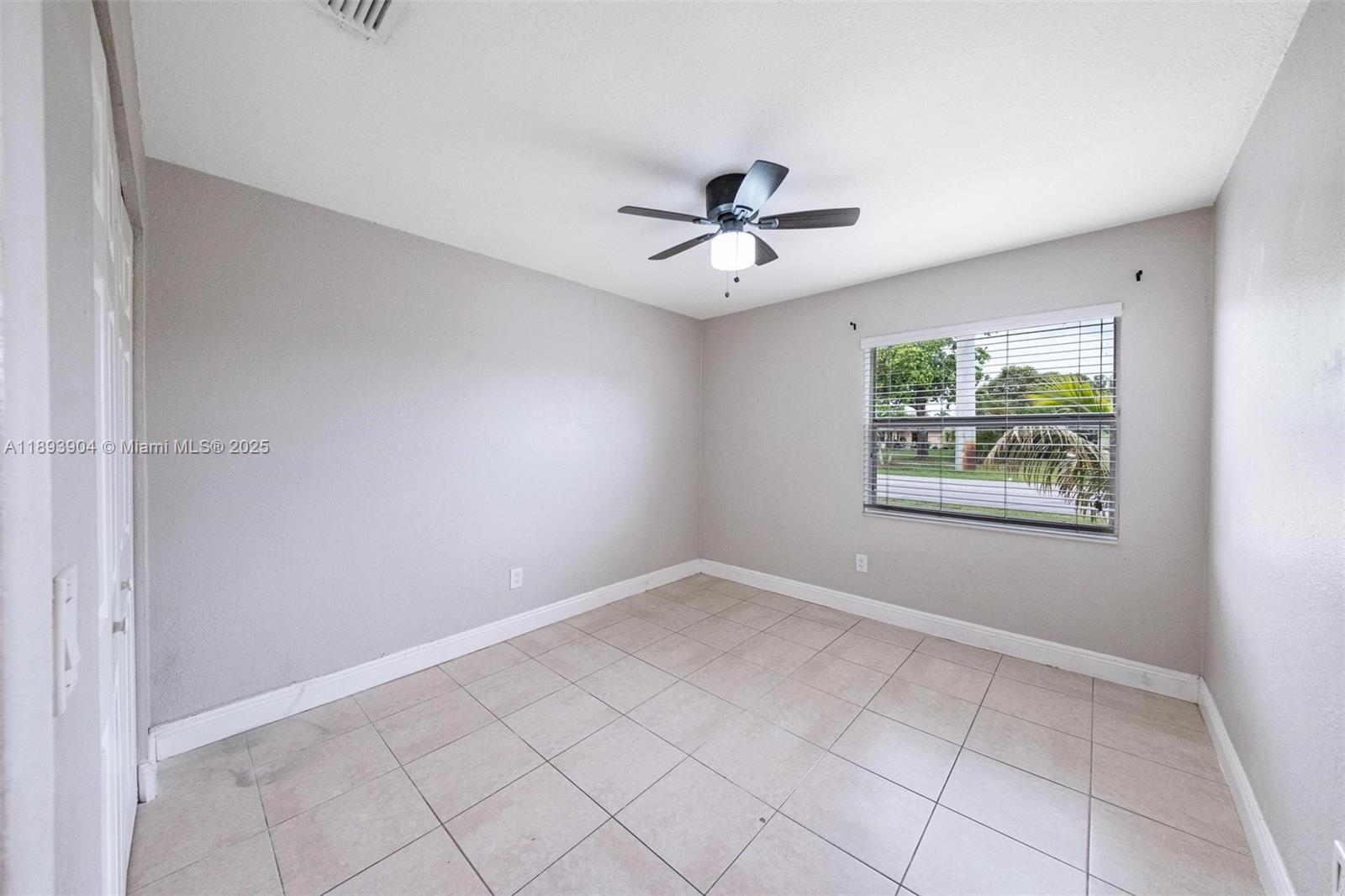 KENDALL LAKE ADDITION - Residential