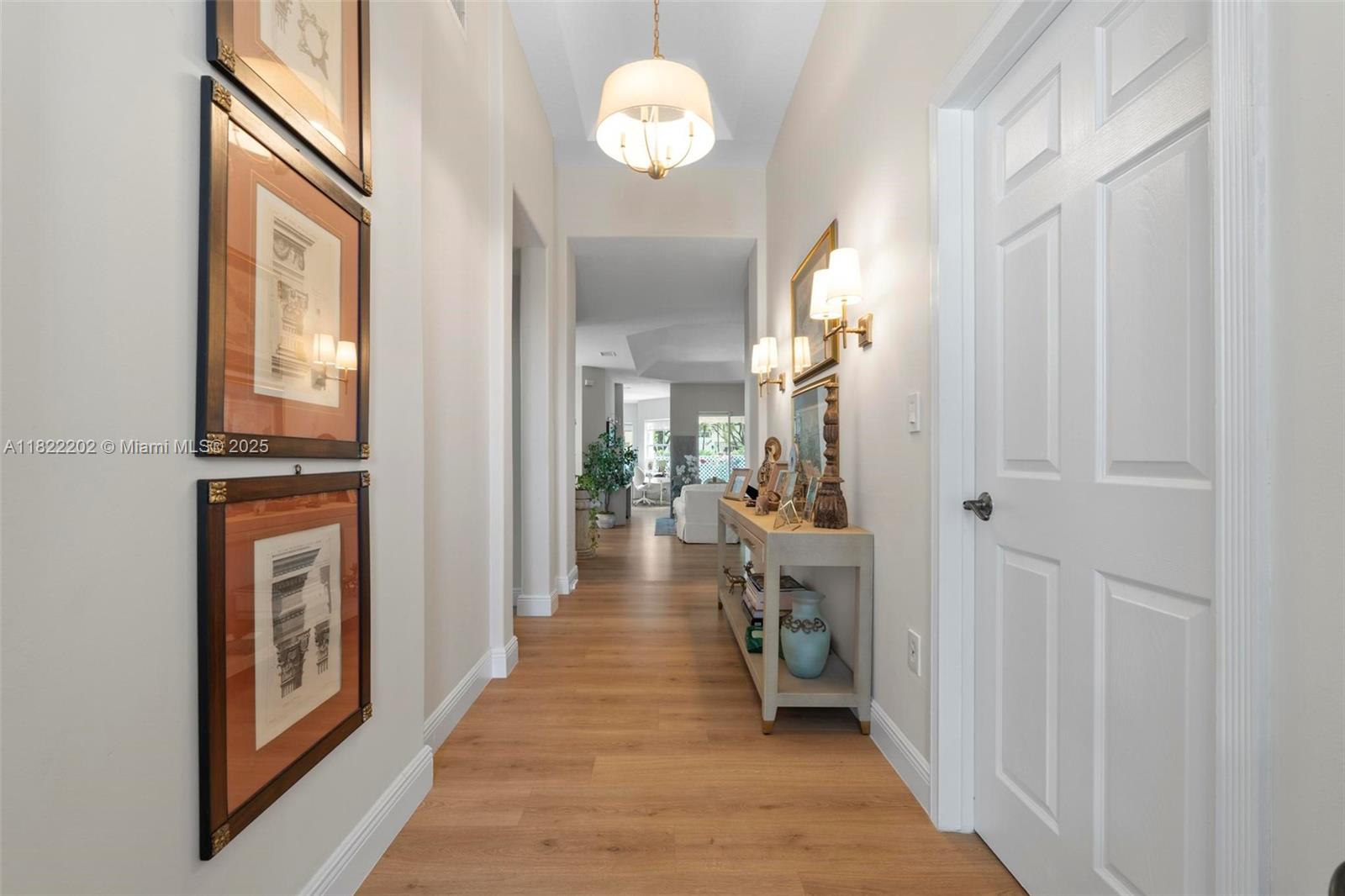 4851 NW 112th Ct, Doral, FL, 33178/$849,900 3 4851 NW 112th Ct