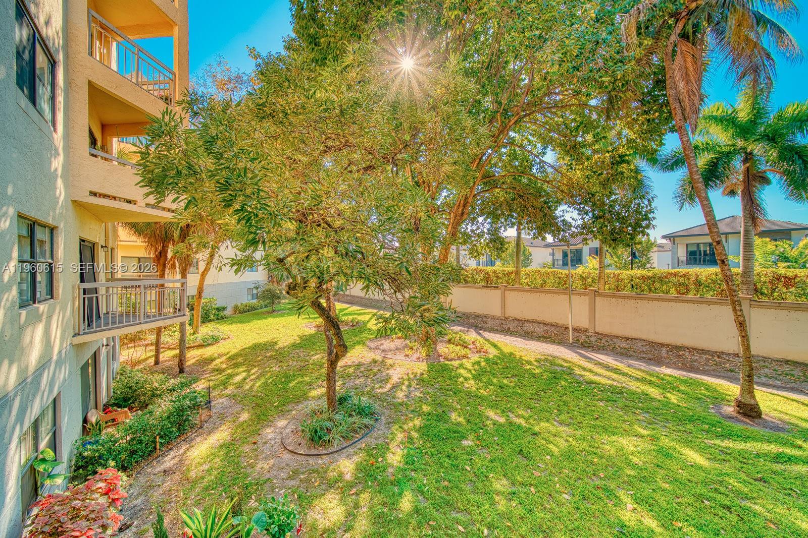 LAS VISTAS AT DORAL CONDO - Residential