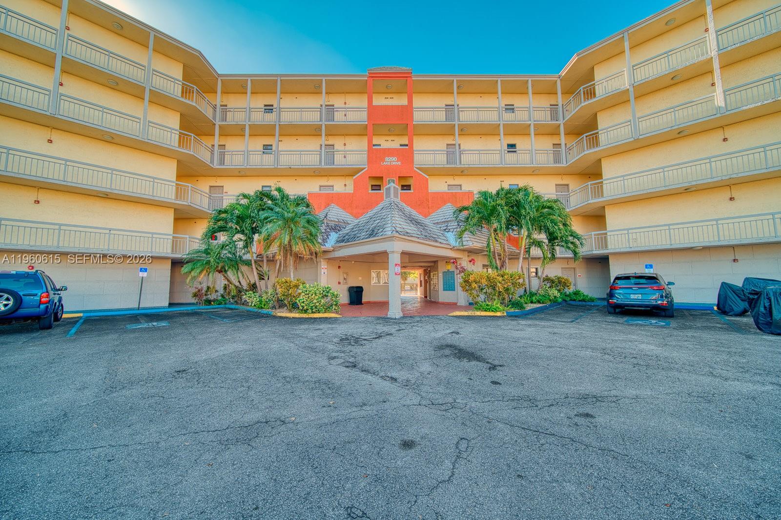 LAS VISTAS AT DORAL CONDO - Residential