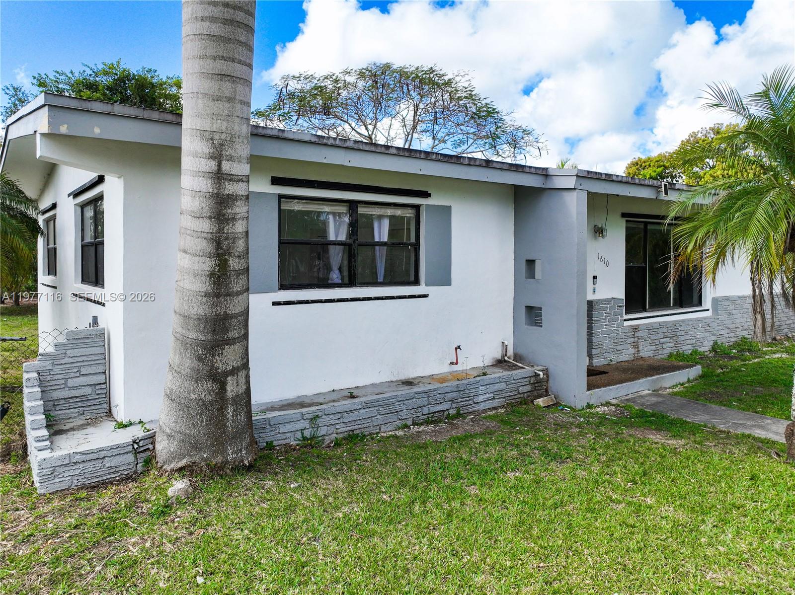 REDLAND VILLAS REV - Residential