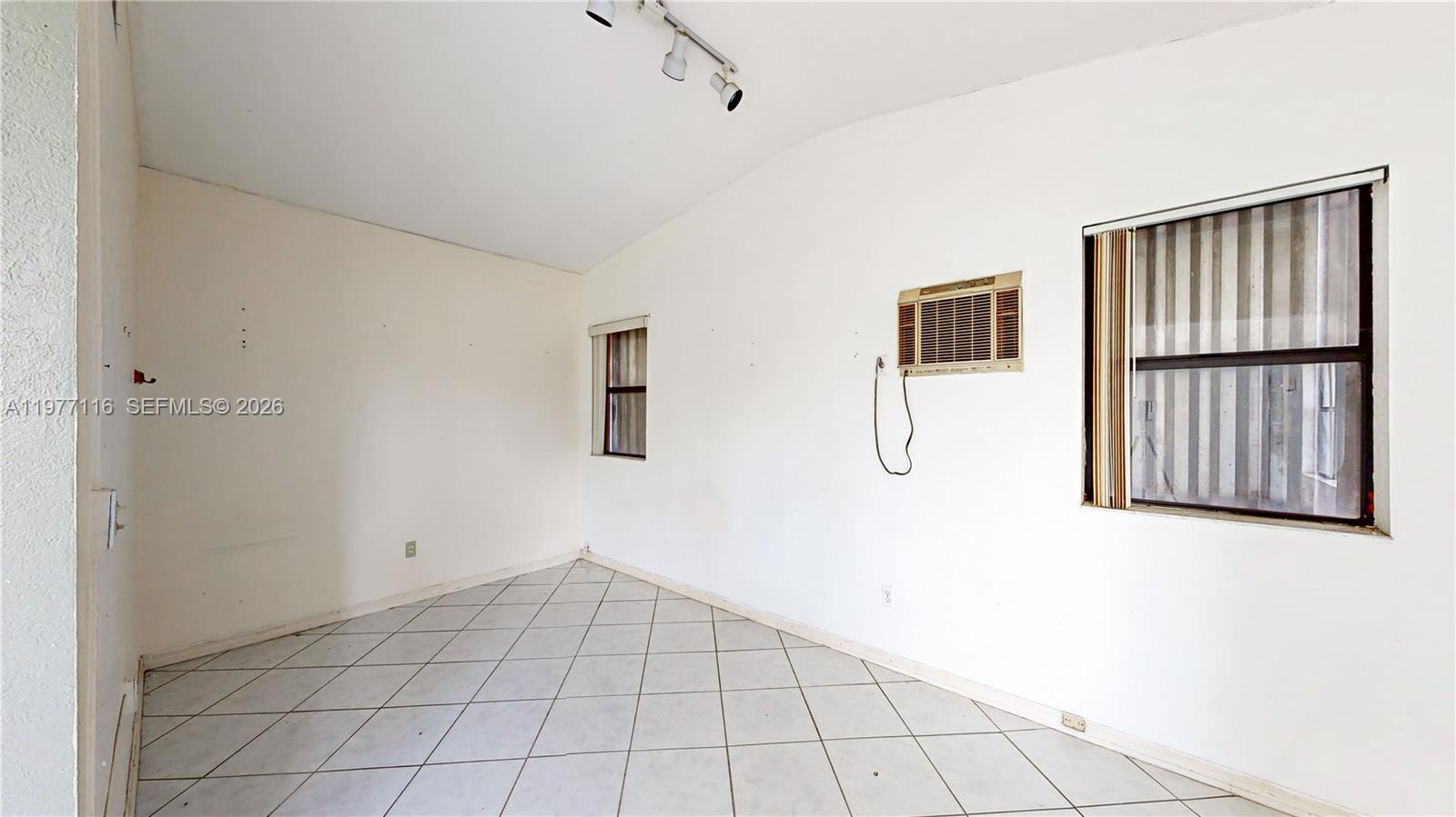 REDLAND VILLAS REV - Residential