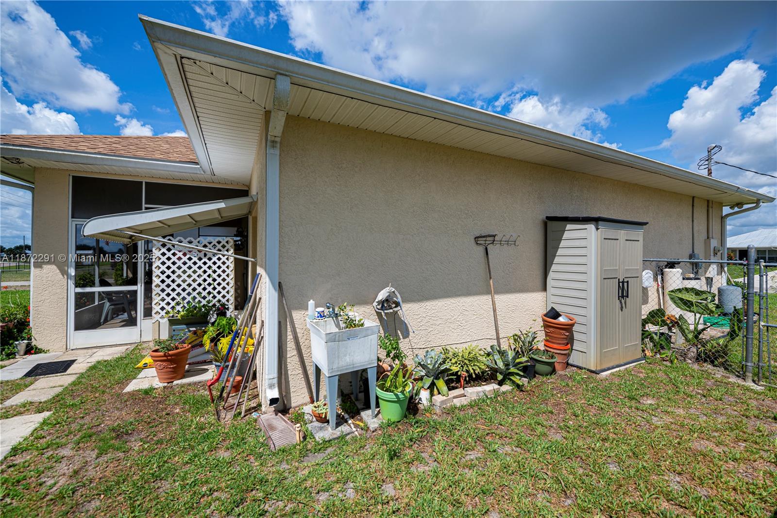 Port LaBelle - Residential