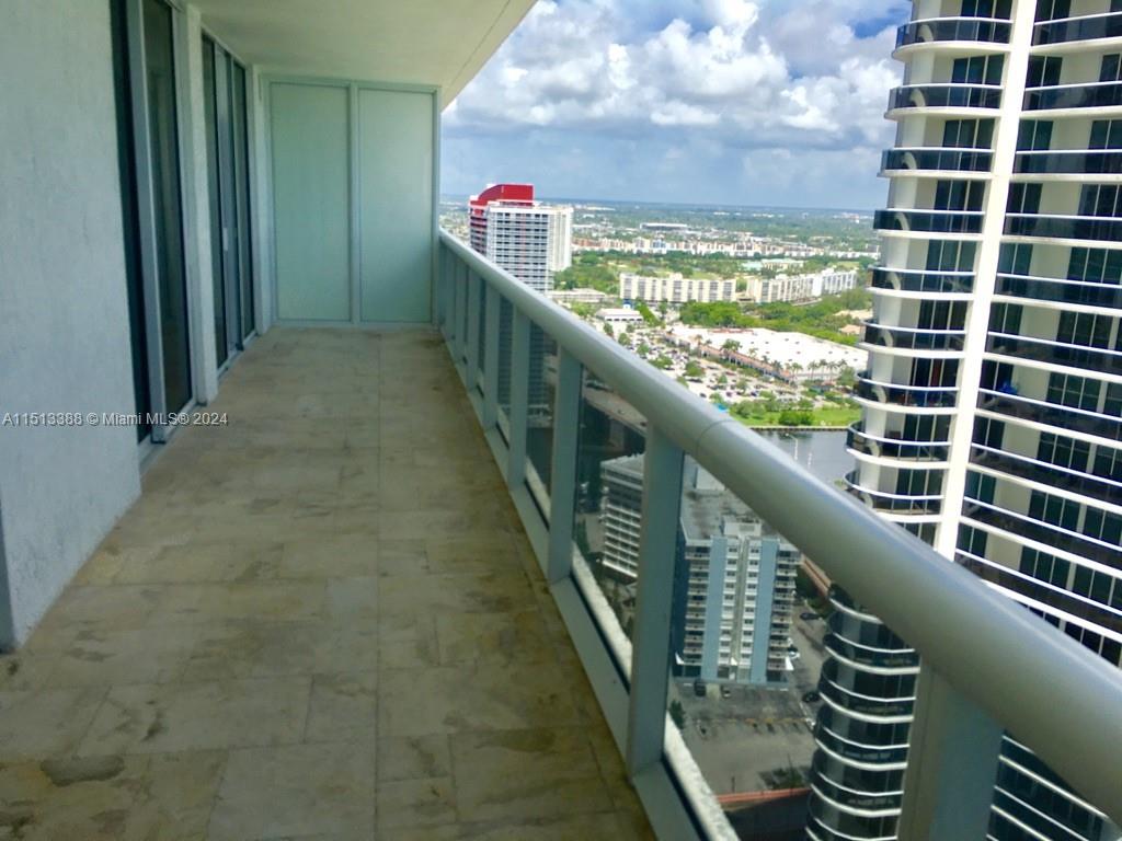 1830 S Ocean Dr 3611