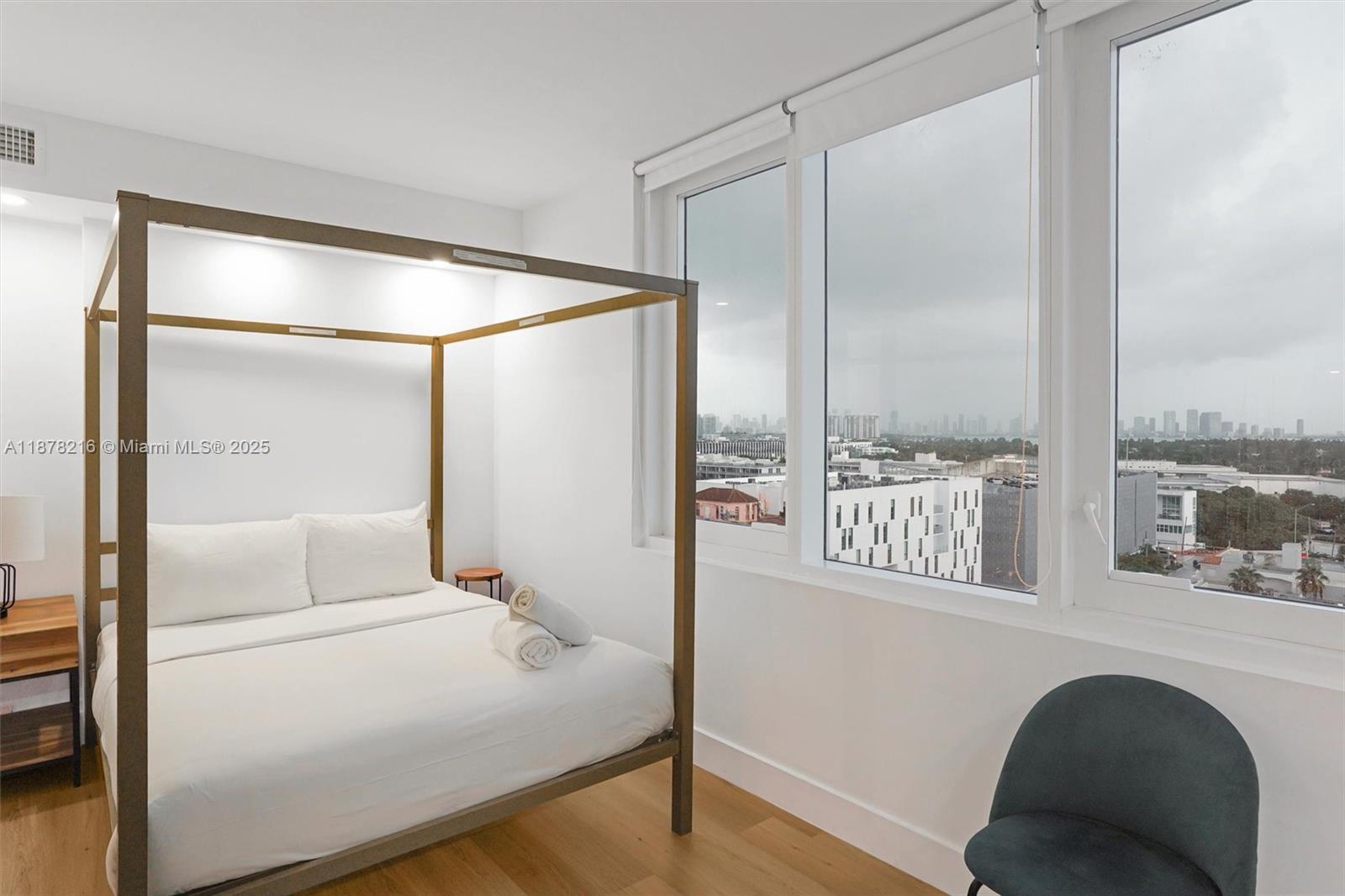 RONEY PALACE CONDO - Residential