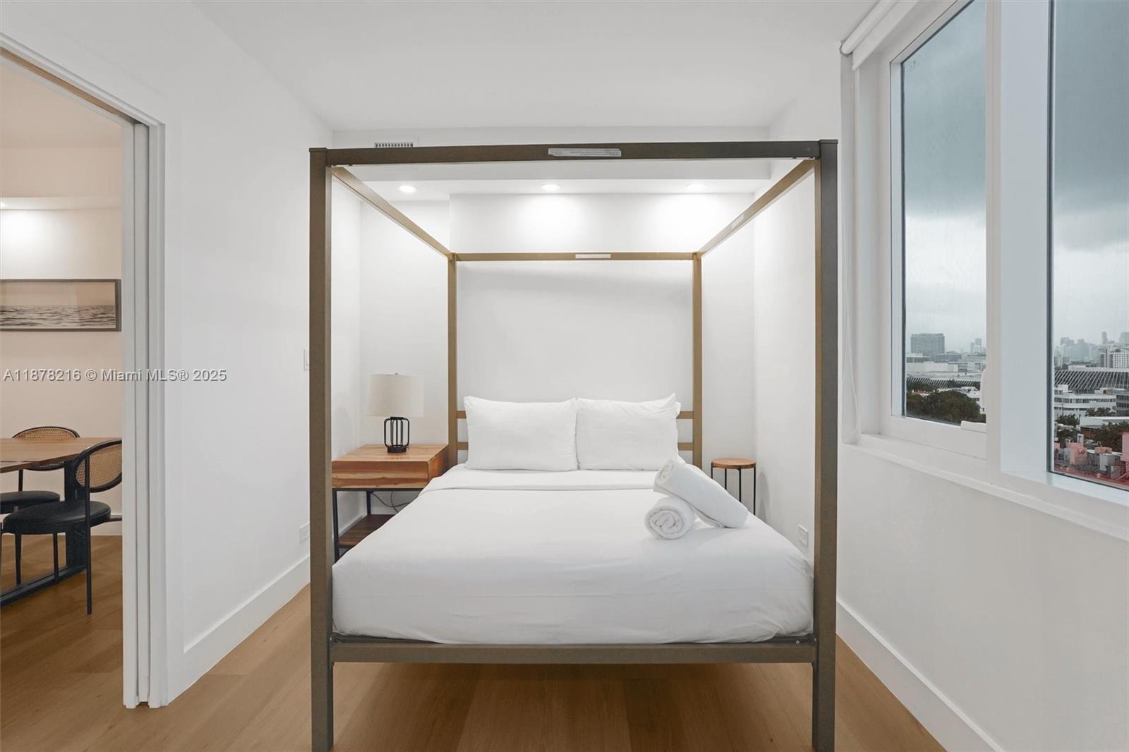 RONEY PALACE CONDO - Residential