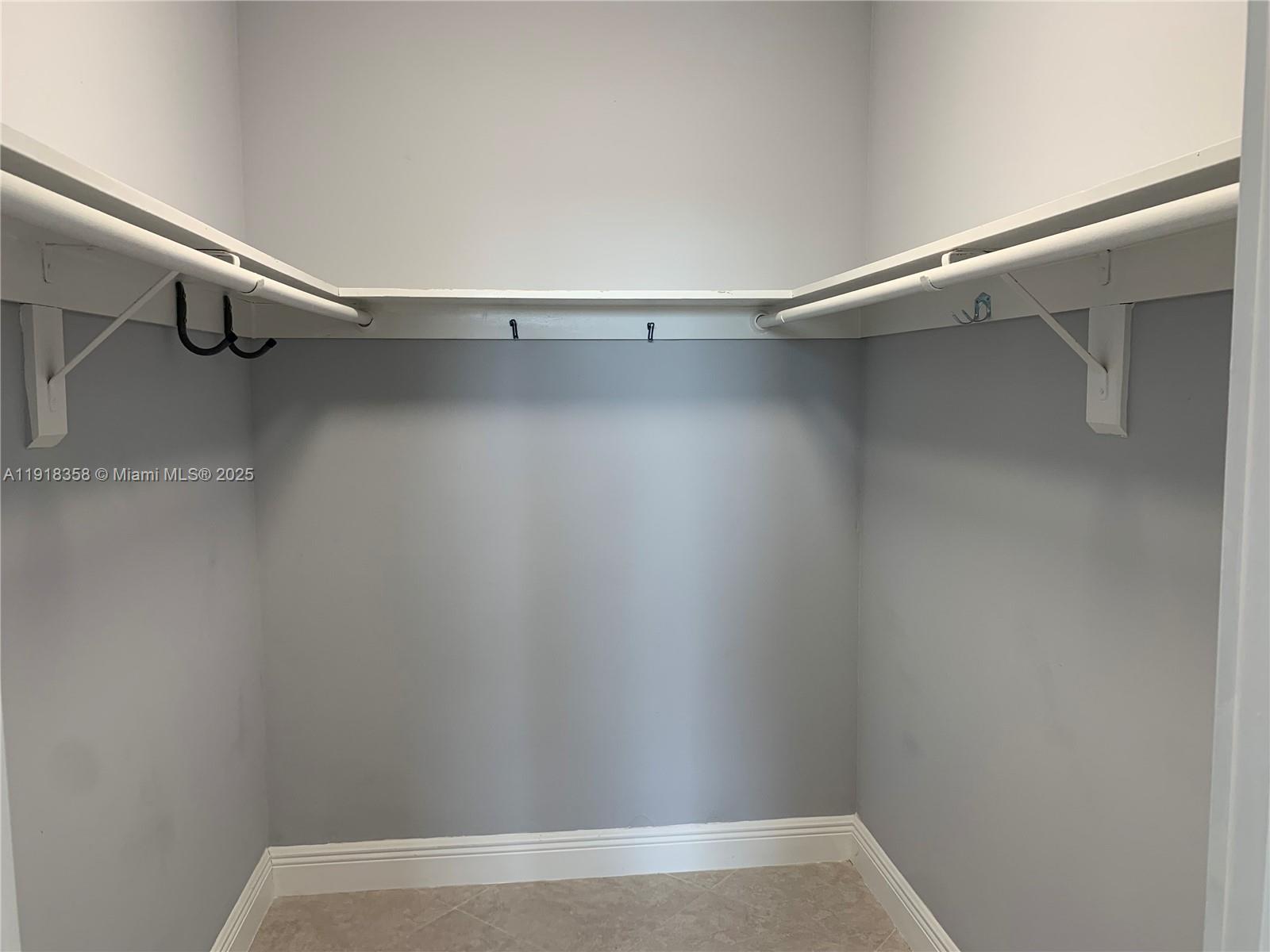 ISLAND PLACE AT NORTH BAY - Residential Lease