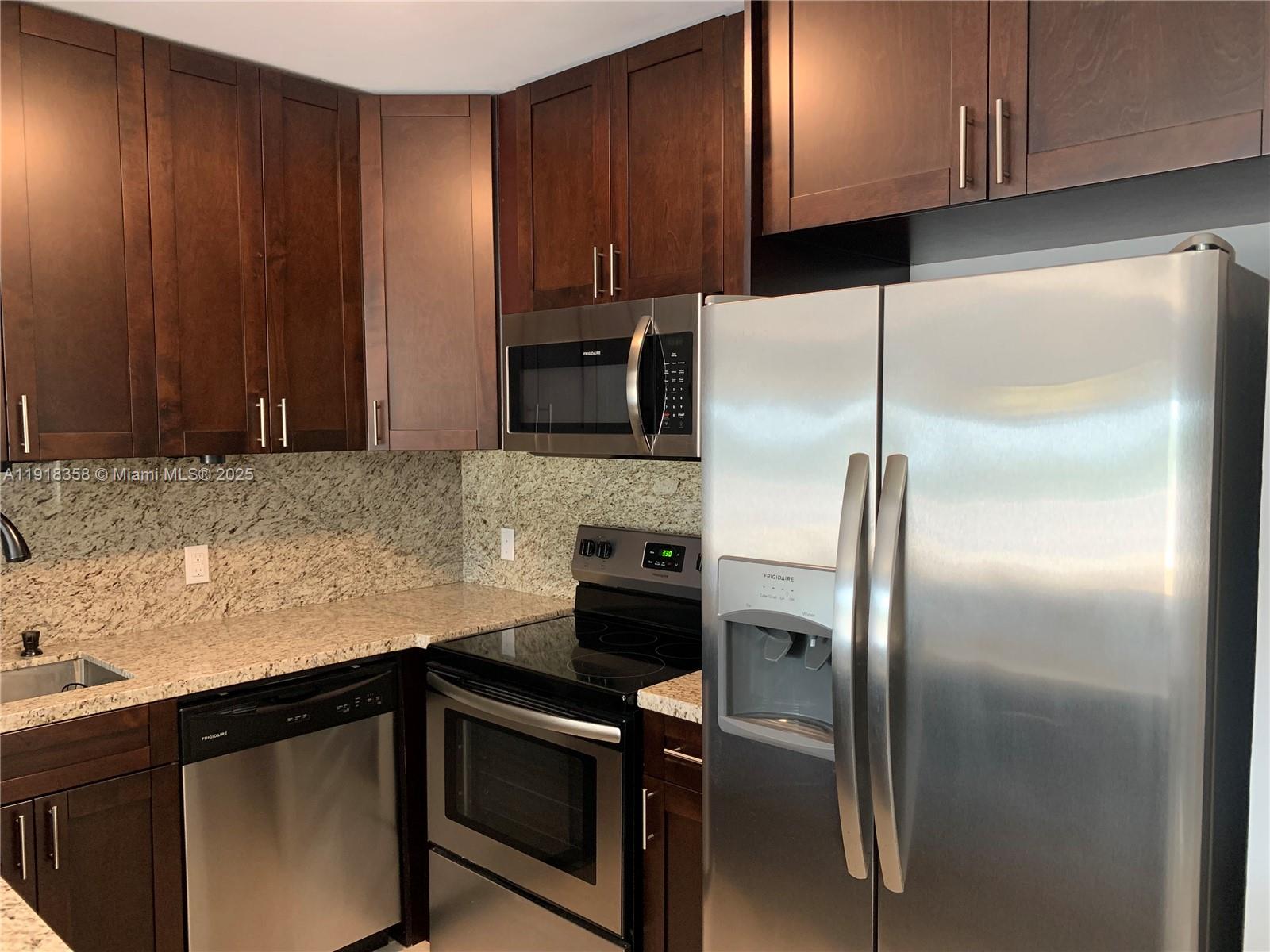 ISLAND PLACE AT NORTH BAY - Residential Lease