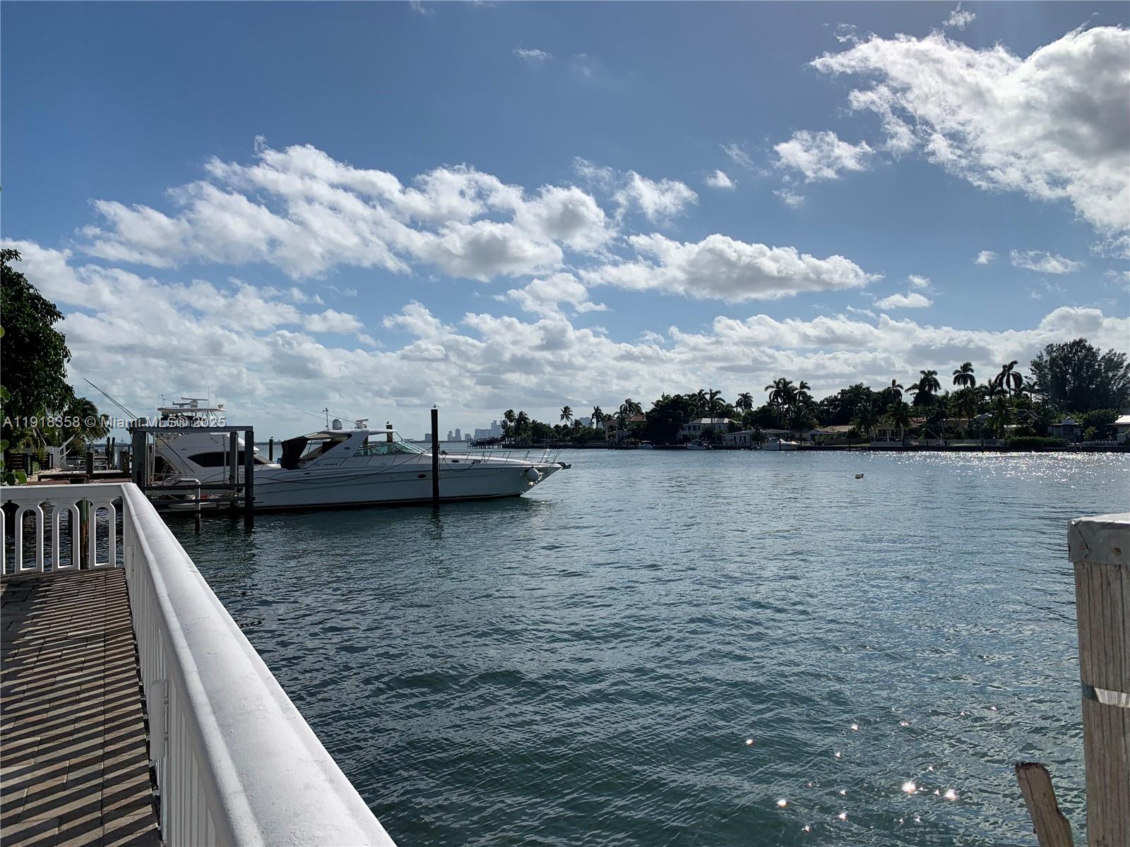 ISLAND PLACE AT NORTH BAY - Residential Lease