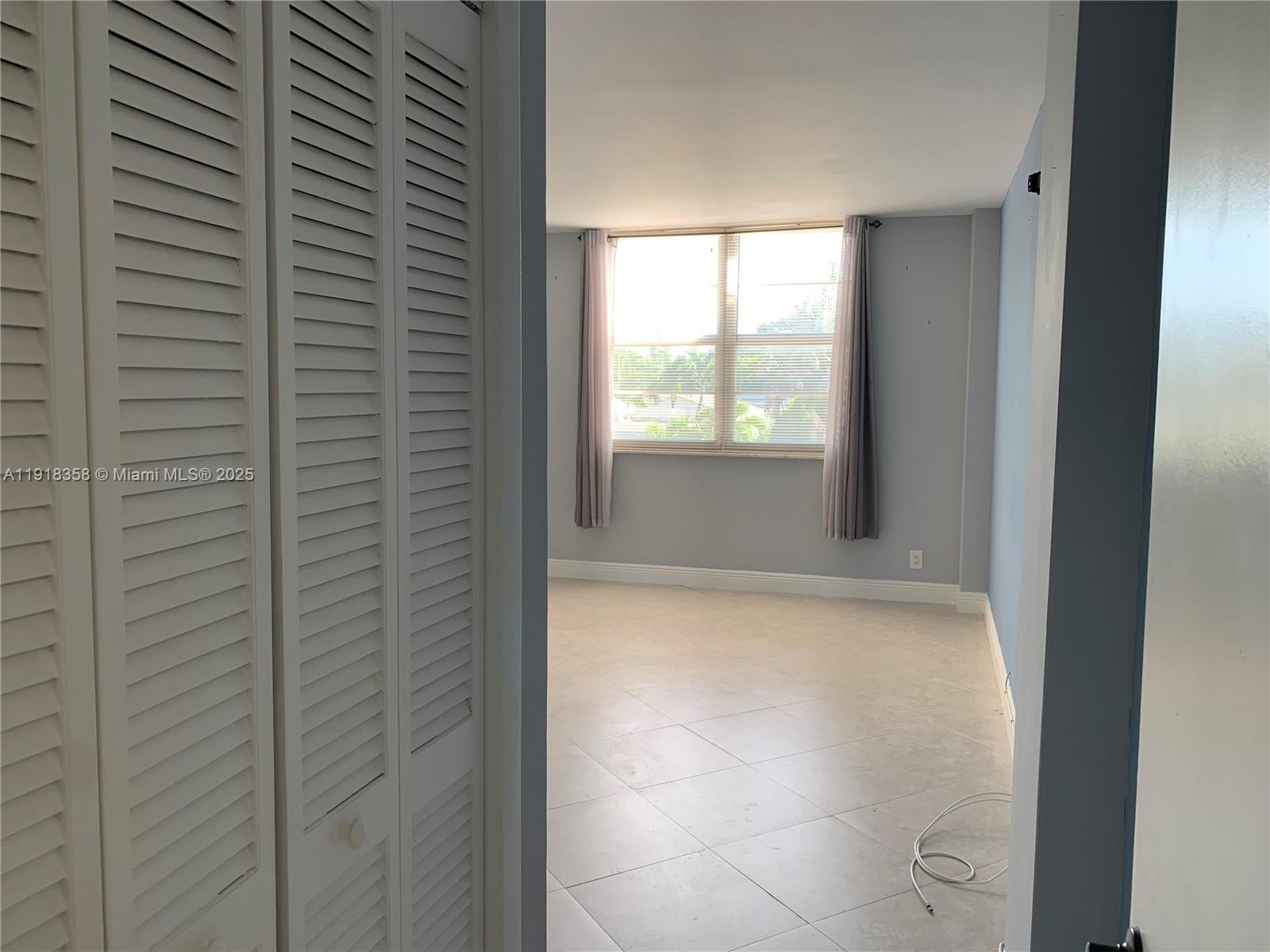 ISLAND PLACE AT NORTH BAY - Residential Lease