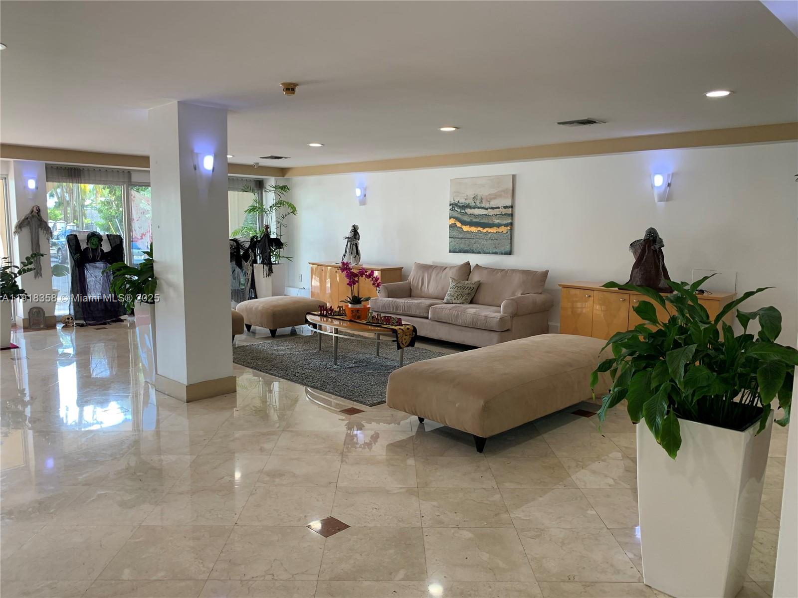 ISLAND PLACE AT NORTH BAY - Residential Lease