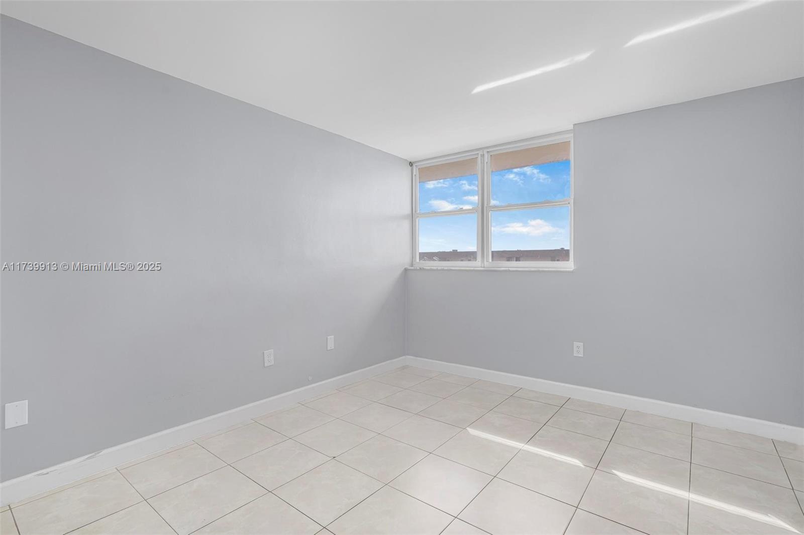 PINEBARK CONDO NO 2 - BLD - Residential
