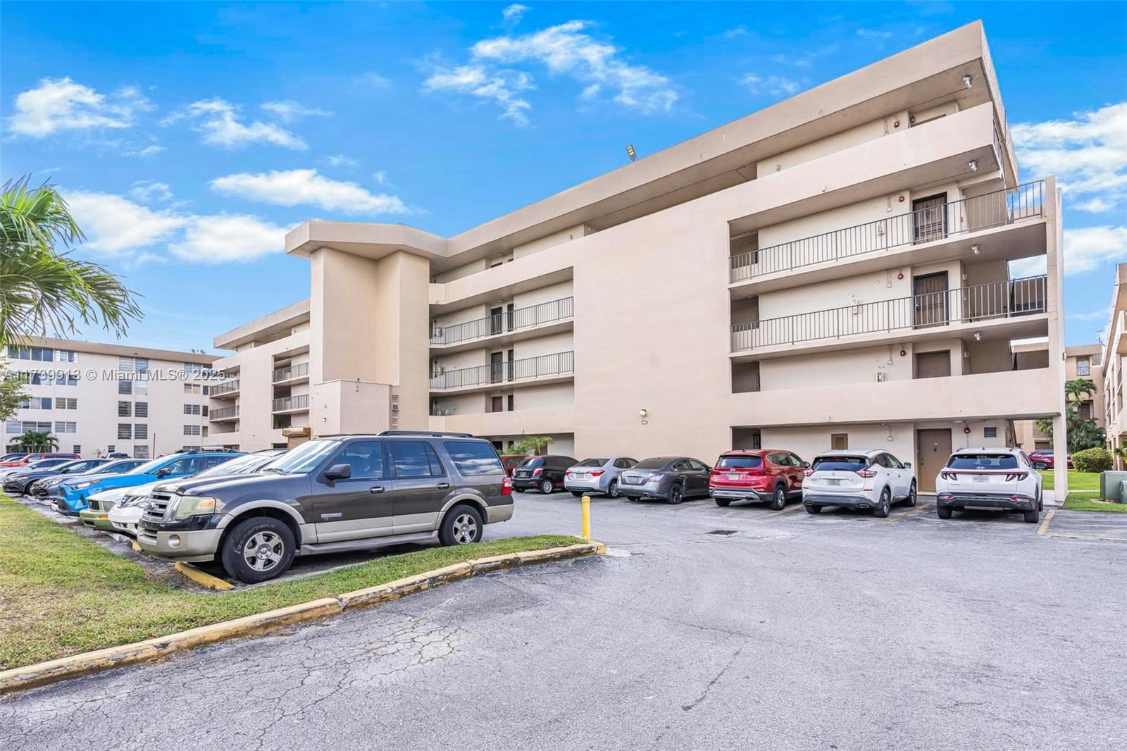 PINEBARK CONDO NO 2 - BLD - Residential