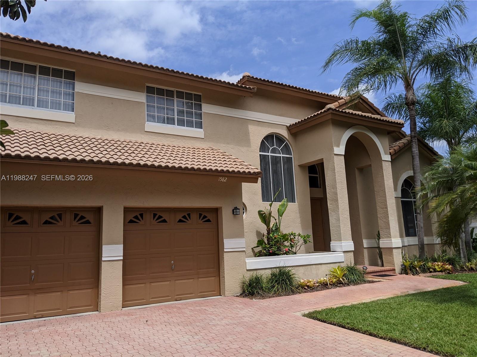 SILVER LAKES AT PEMBROKE - Residential Lease