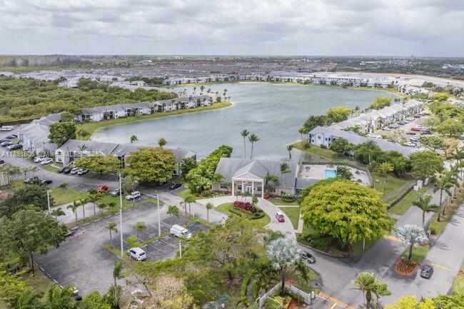 LAKESHORE CONDO 10 - Residential Lease