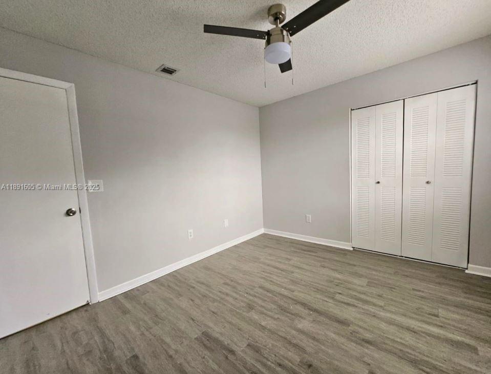 LAKESHORE CONDO 10 - Residential Lease