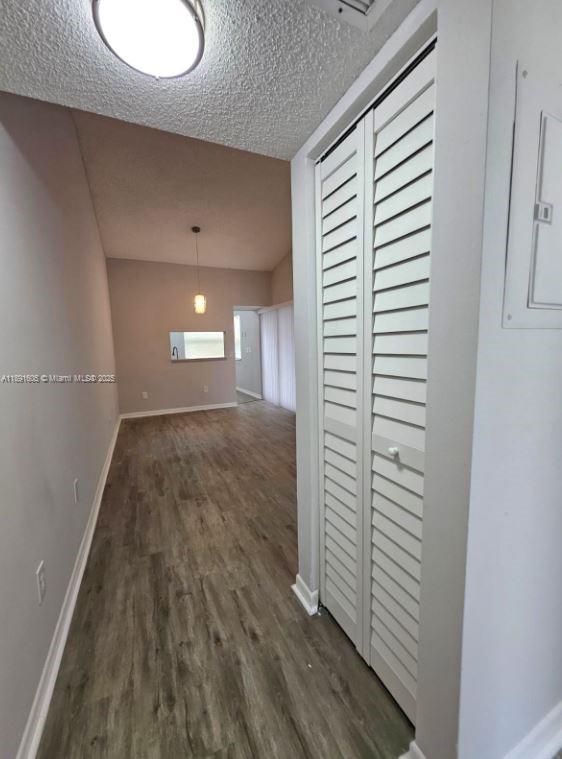 LAKESHORE CONDO 10 - Residential Lease
