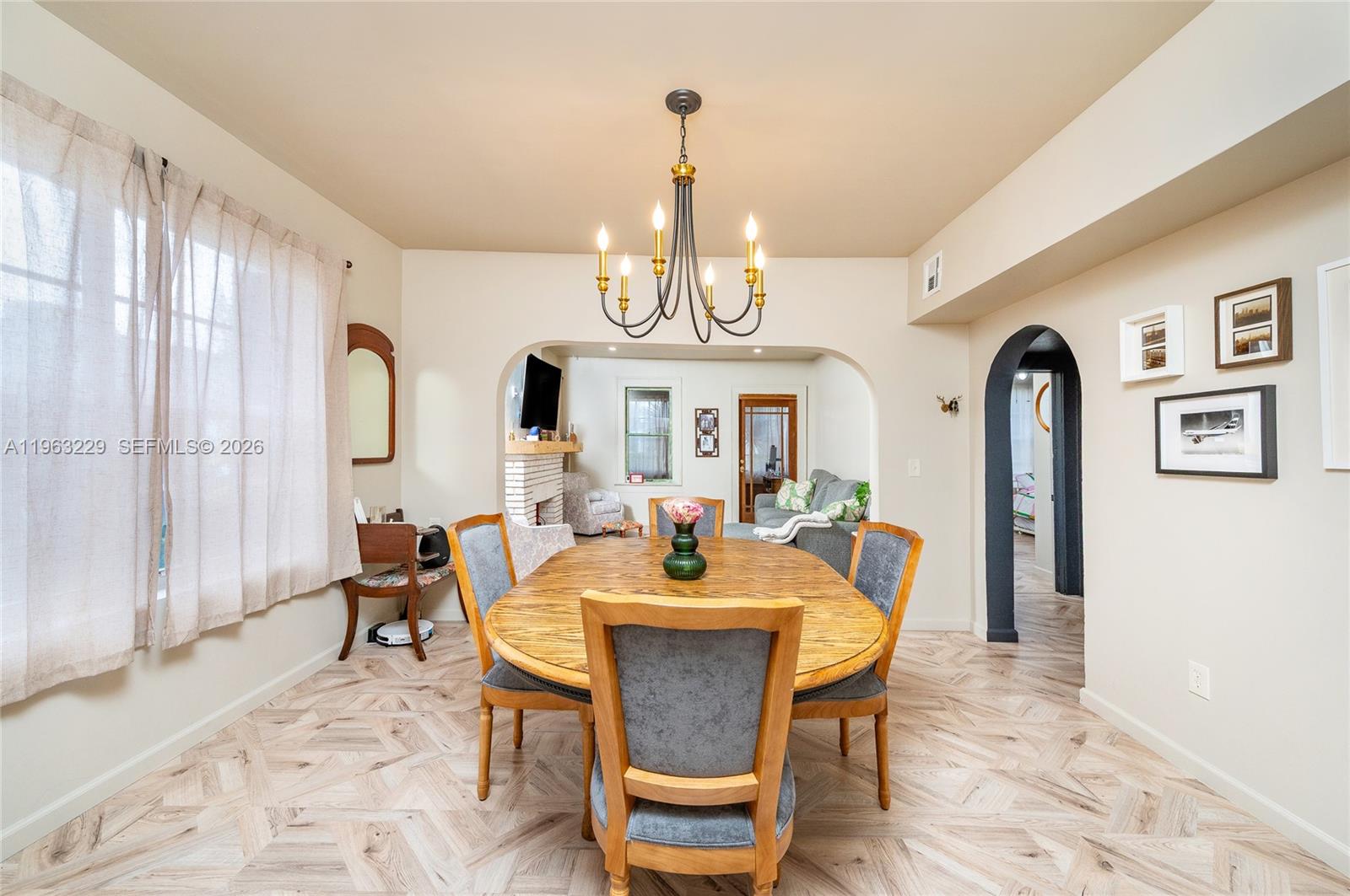 17TH AVE MANOR - Residential