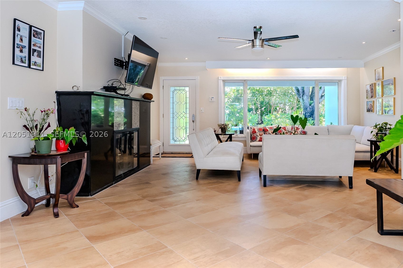 1529 Bayview Dr