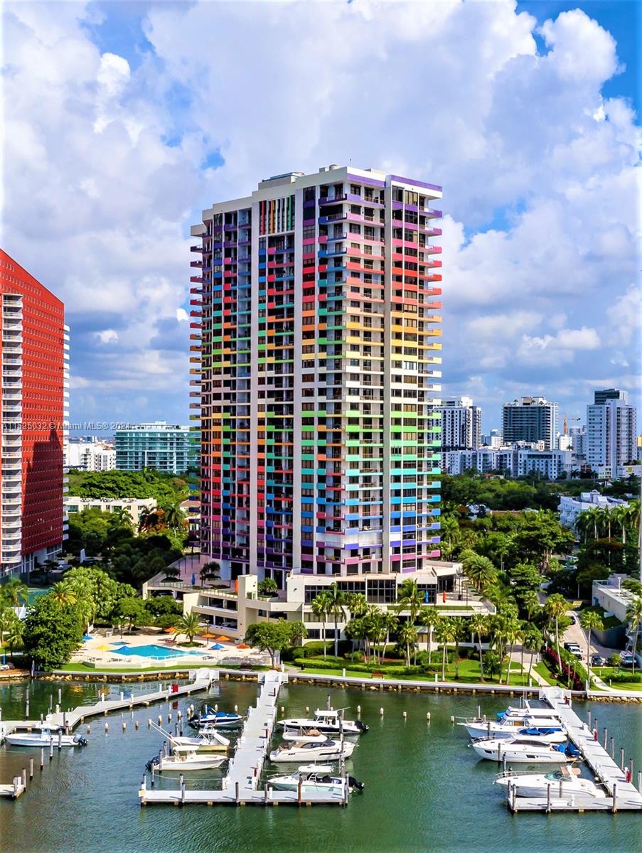 Property for Sale at 1581 Brickell Ave 1604, Miami, Broward County, Florida - Bedrooms: 2 
Bathrooms: 2  - $1,300,000