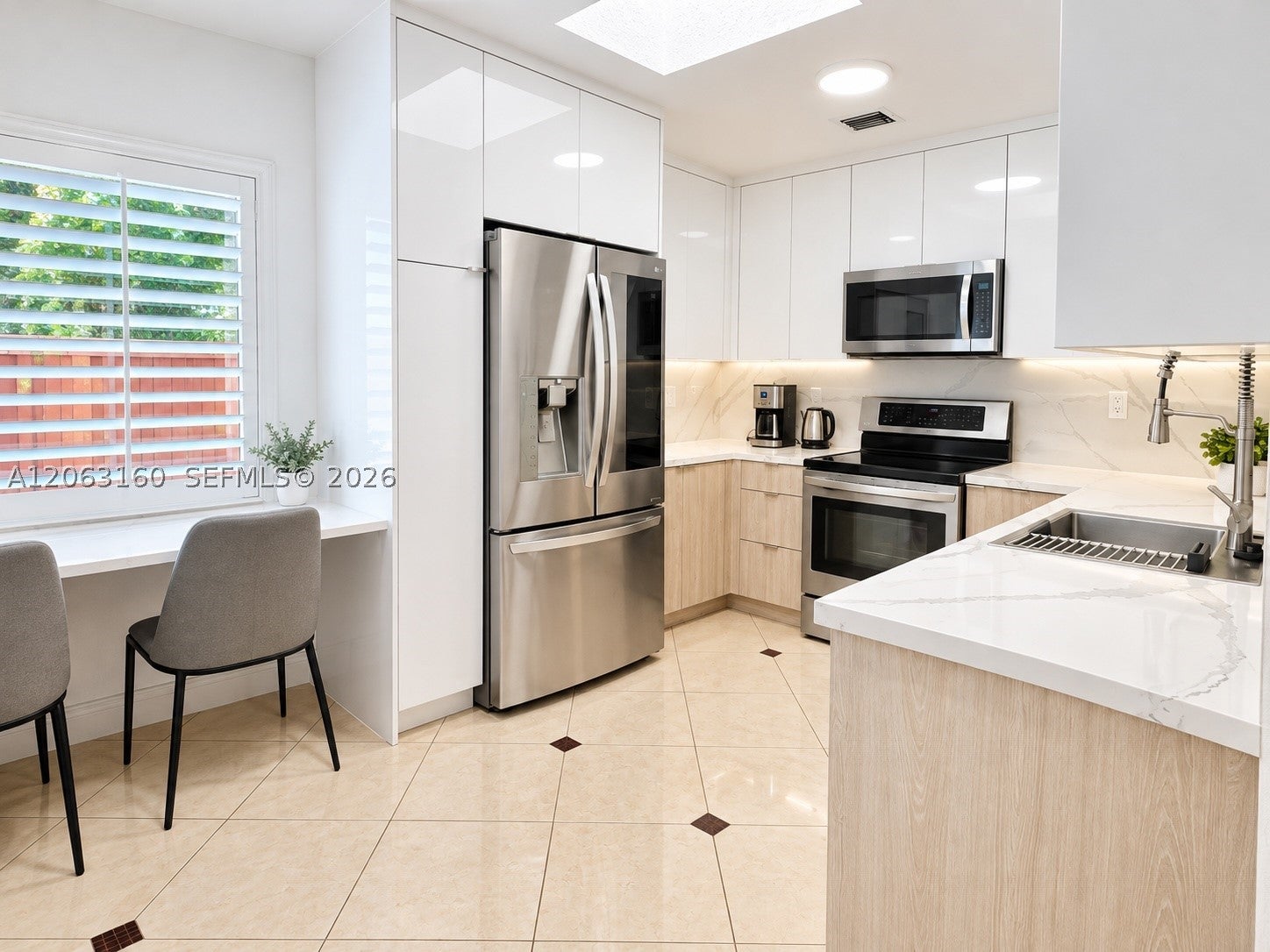5744 SW 54th Ter 0