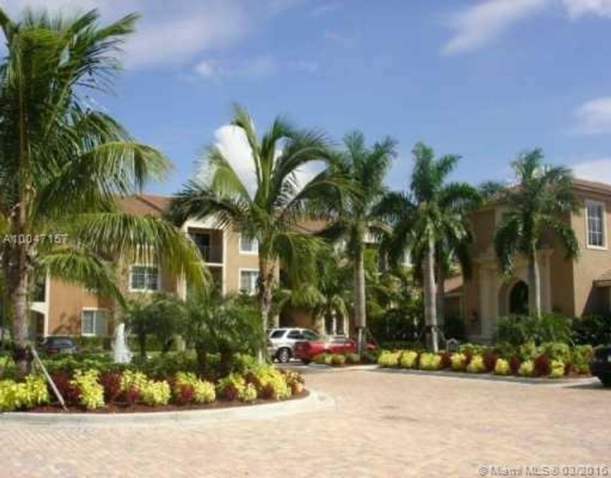 READY TO MOVE IN APRIL 20/2016, FIRST FLOOR, GOOD COMMUNITY, CLEAN AND PERFECT CONDITIONS. CLOSE SHOPPING AND GOOD SCHOOLS, POOL, GYN, TENNIS AND MORE.
FOR SHOWING ENTRY CALL 954-646-3686 MIKE
AVAILABLE FOR SHOWING ONLY FROM APRIL 20/2016