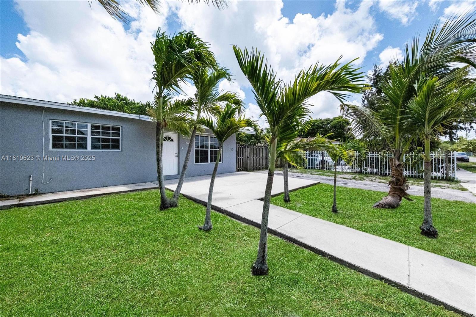 IVES ESTATES SEC 3 - Residential