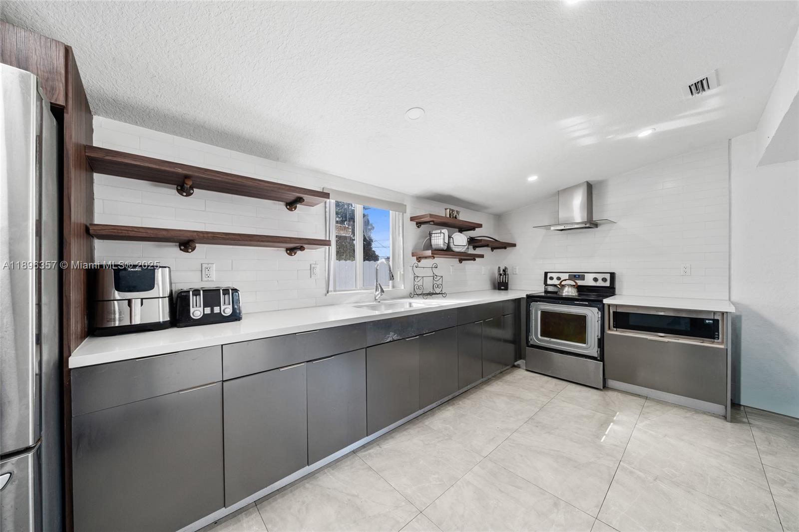 1ST ADDN TO MAGNOLIA SUB - Residential