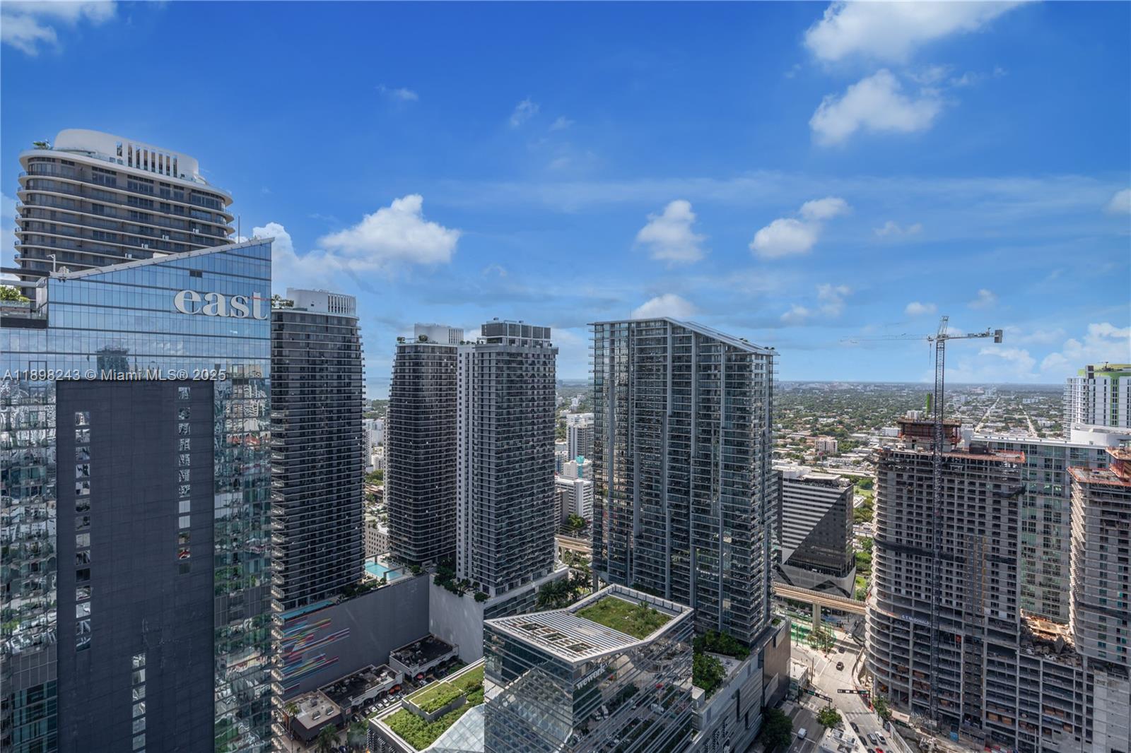 REACH CONDO - Residential