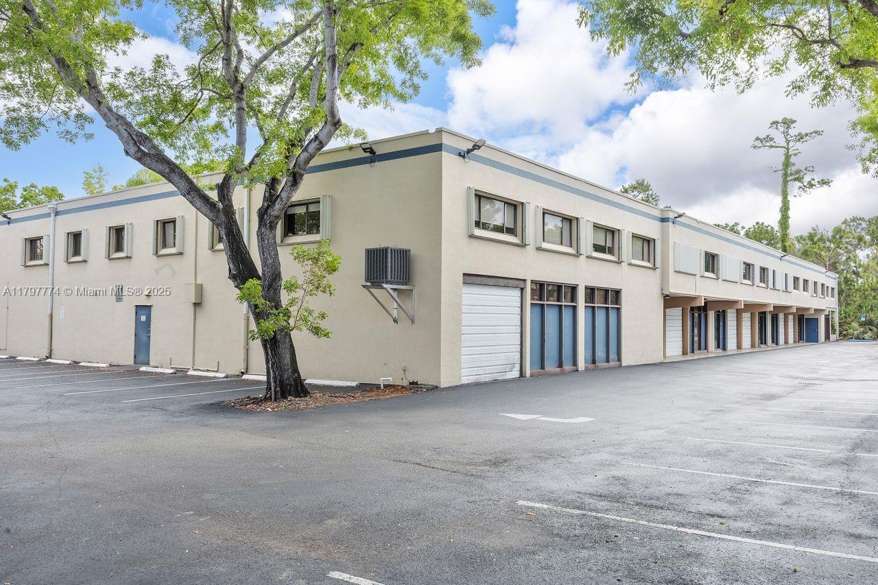 OWNER FINANCING AVAILABLE! Fully Built-Out Office in a Desirable Location!Ideal for professionals seeking a turnkey, well-located workspace, this fully built-out unit features two private offices, a reception area, open space, bathroom, and kitchenette with a fridge and microwave. Located in a Class B building with a very low maintenance fee, this is a must-see opportunity in a prime location!