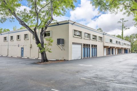 12350 SW 132nd Ct 204 Miami FL 33186