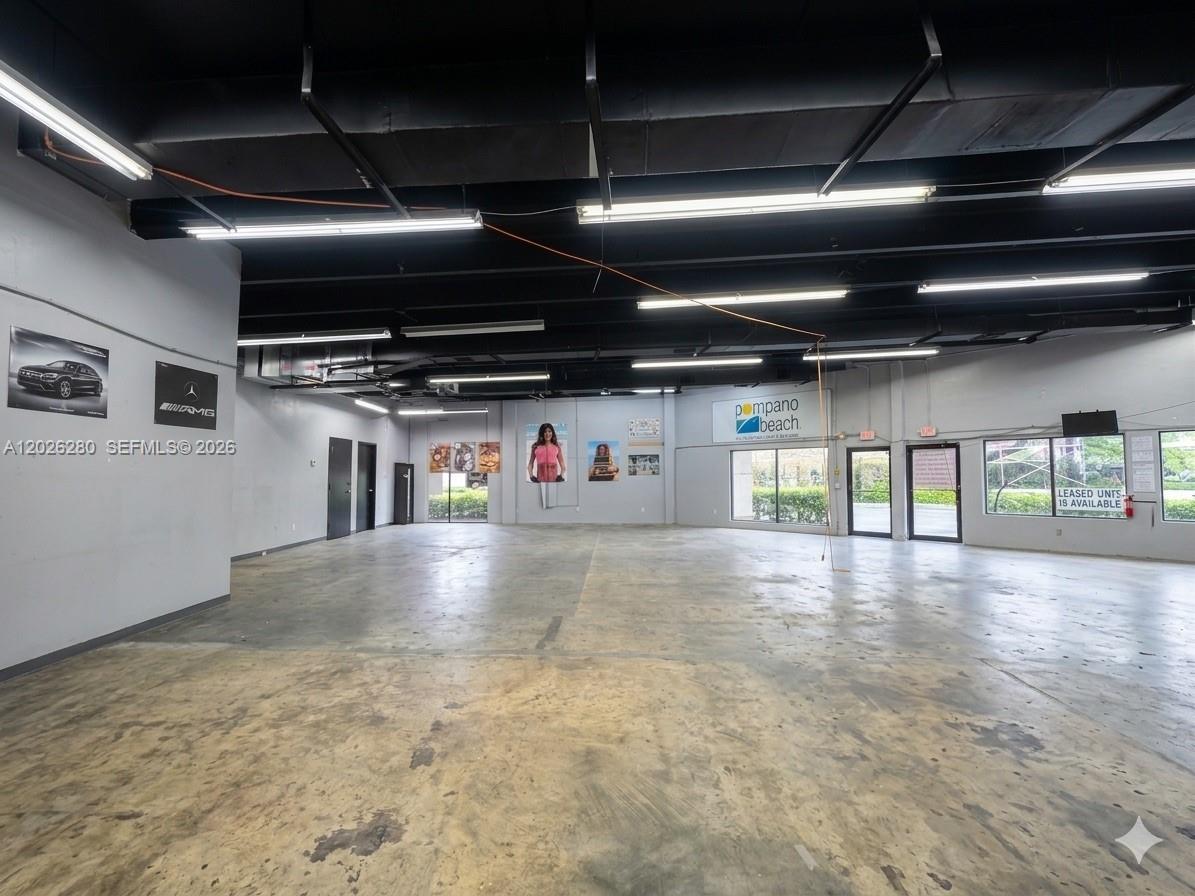 590 SW 9th Ter 9-11
