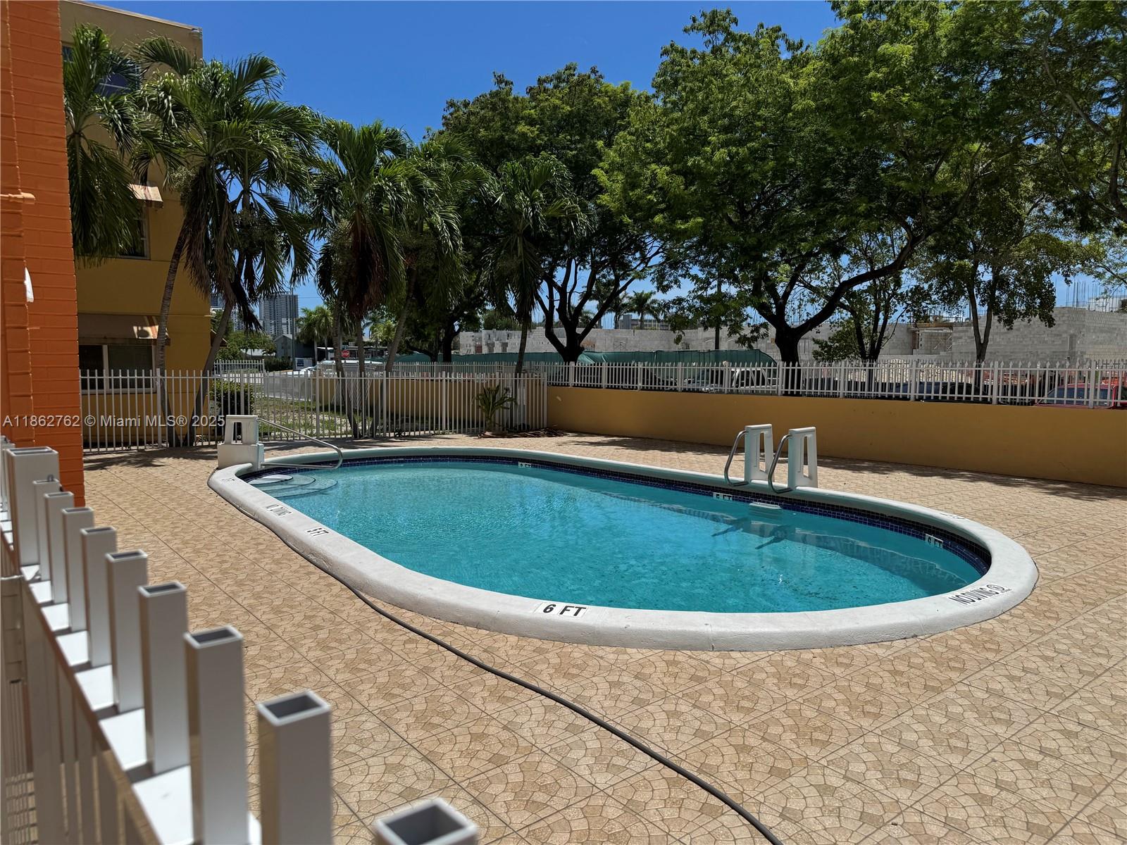 THE PALMS 51 CONDO - Residential