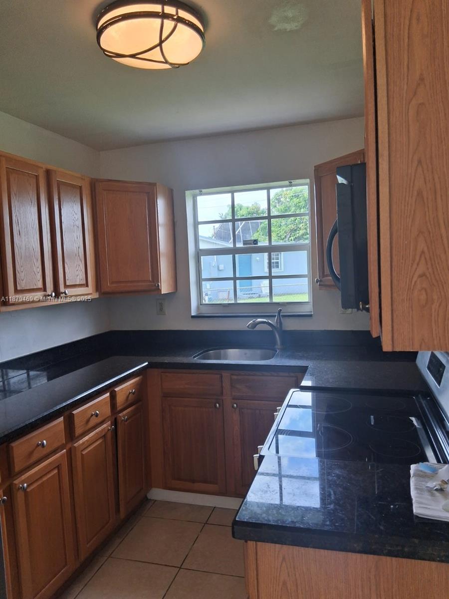 LIBERTY HOMES ESTATES SEC - Residential Lease