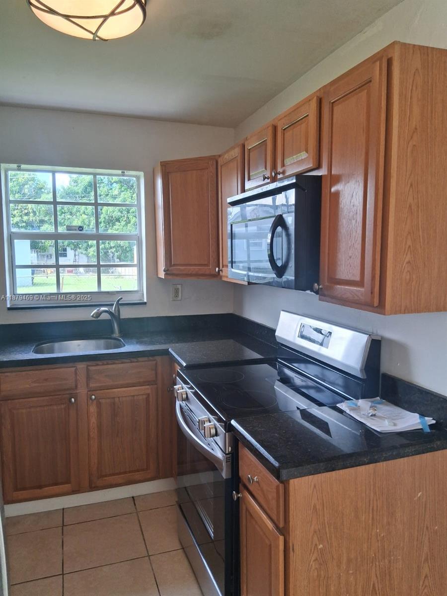 LIBERTY HOMES ESTATES SEC - Residential Lease