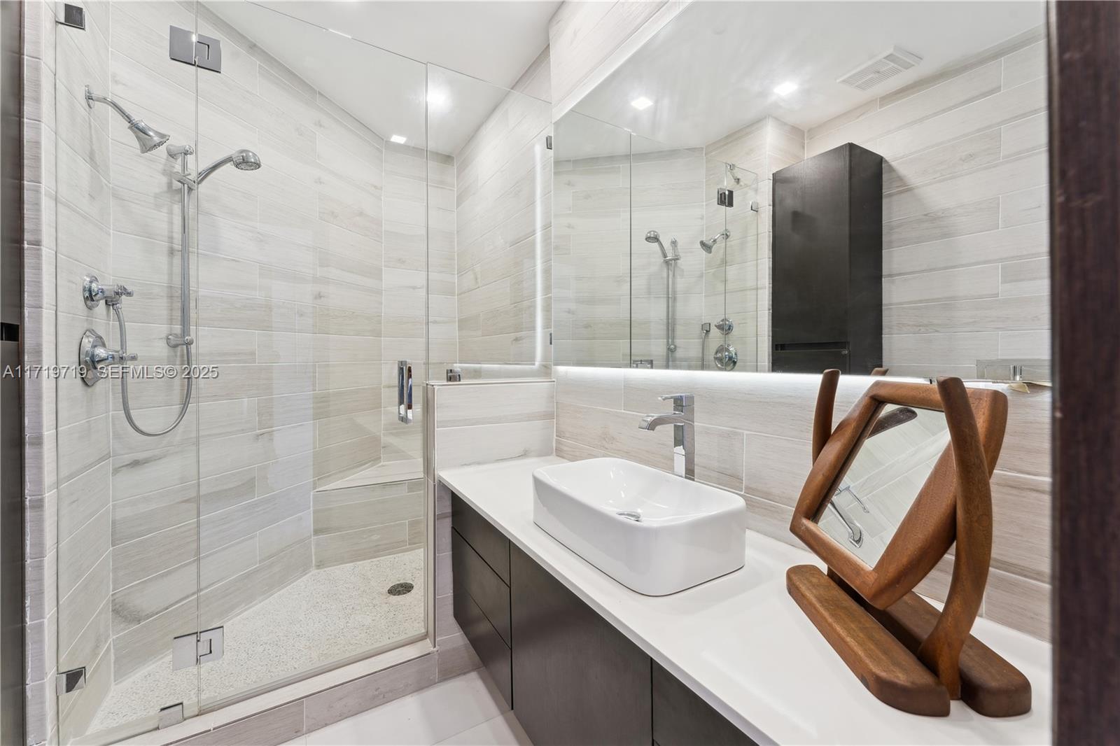 MEDITERRANEAN VILLAGE CON - Residential