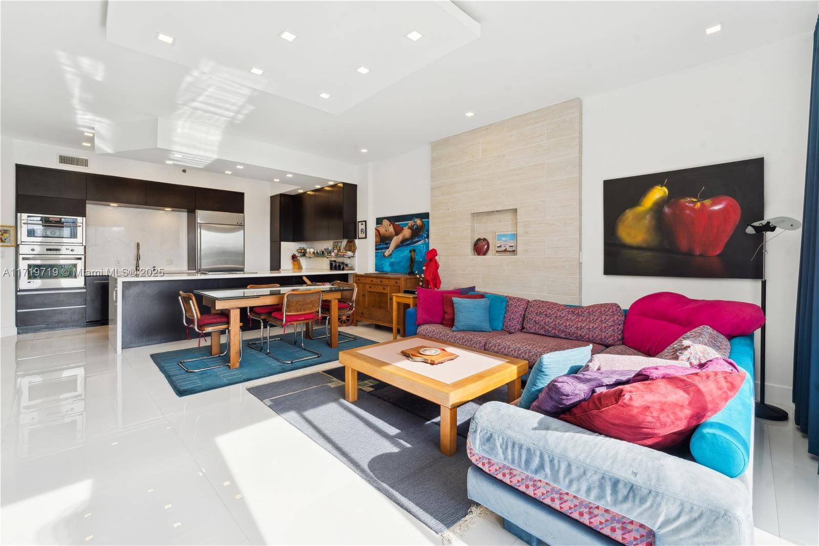 Property for Sale at 3700 Island Blvd Cph03, Aventura, Miami-Dade County, Florida - Bedrooms: 3 
Bathrooms: 2  - $890,000
