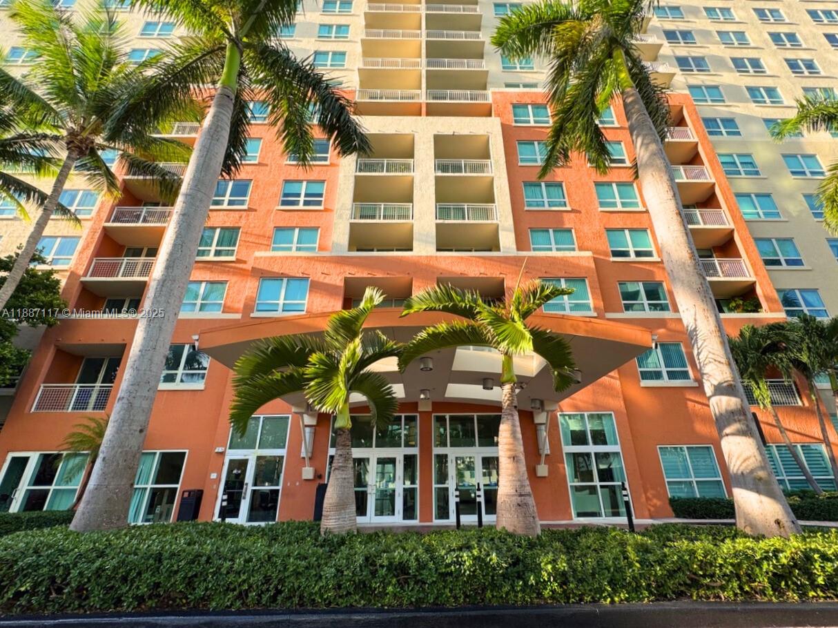 2000 N Bayshore Dr 118