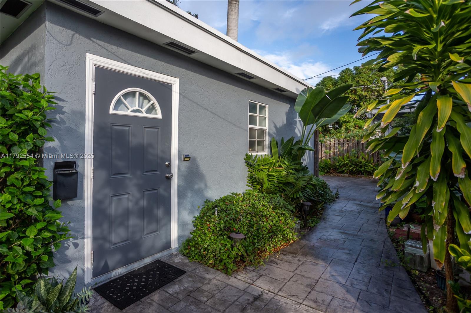 Rental Property at 1229 Ne 16th Ter 1, Fort Lauderdale, Broward County, Florida - Bathrooms: 1  - $1,650 MO.