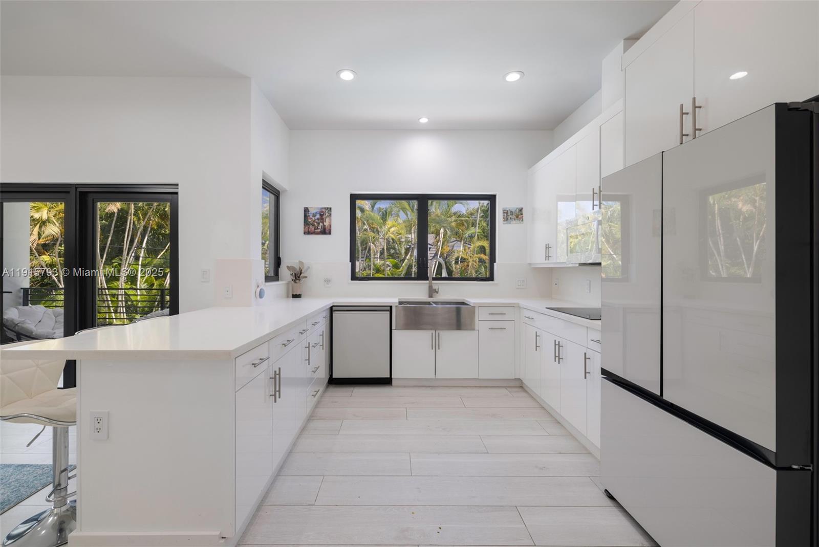 KINGS BAY SUB - Residential