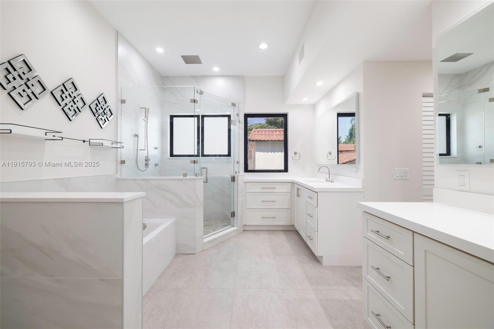 KINGS BAY SUB - Residential