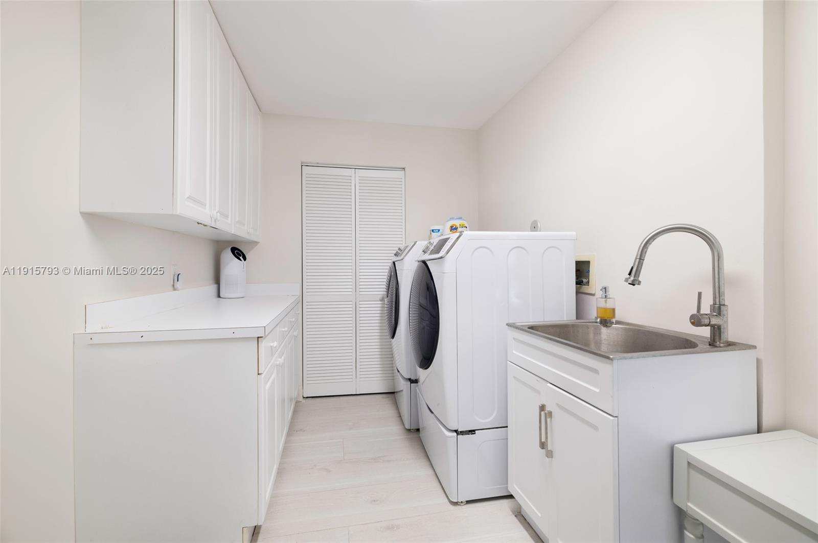 KINGS BAY SUB - Residential