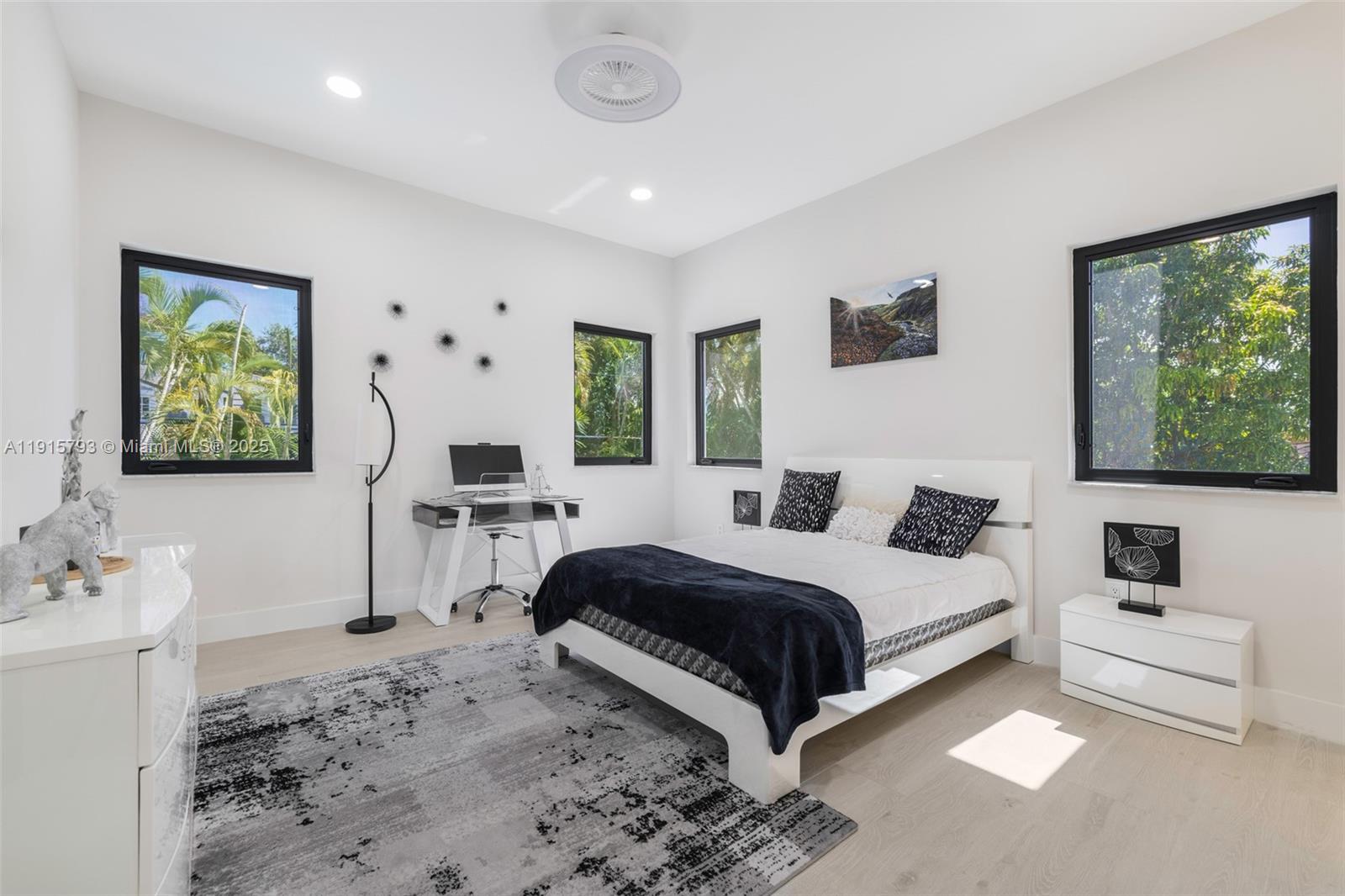 KINGS BAY SUB - Residential