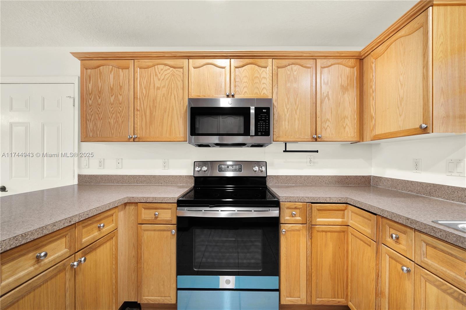 DOVE LANDING CONDO - Residential Lease