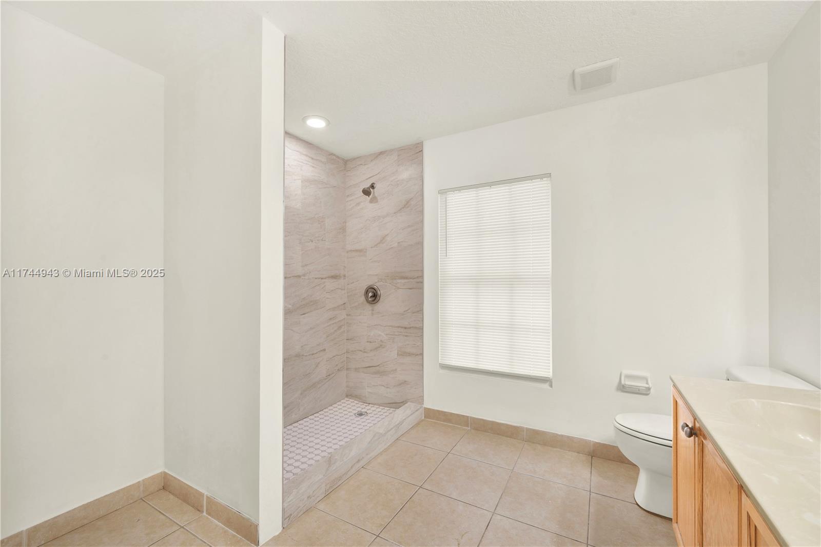 DOVE LANDING CONDO - Residential Lease