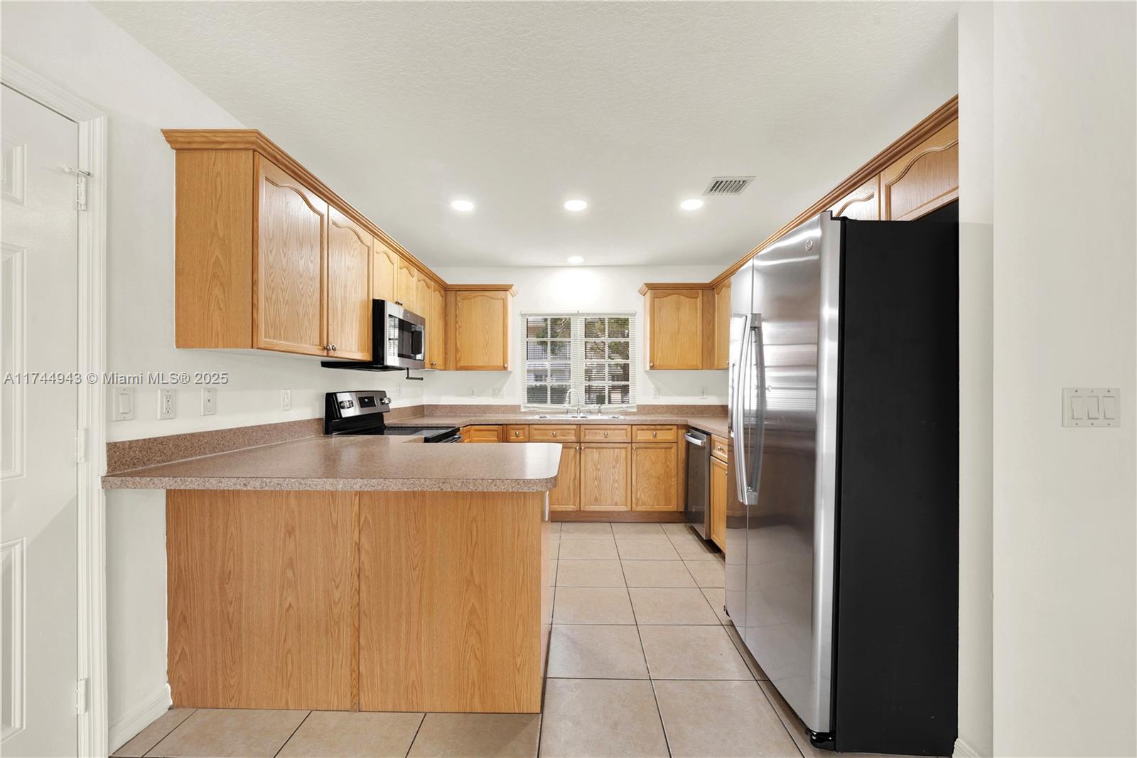 DOVE LANDING CONDO - Residential Lease