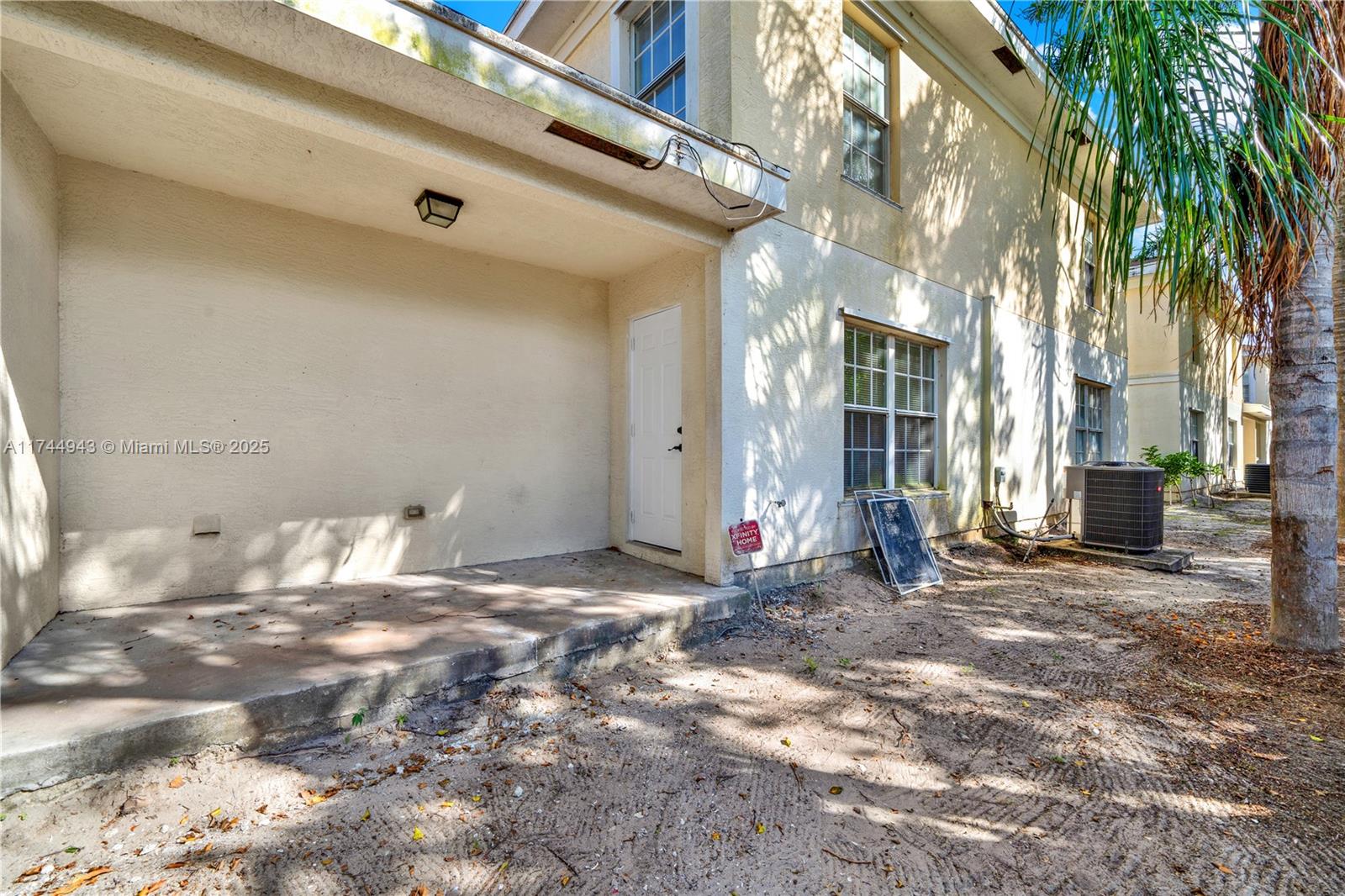 DOVE LANDING CONDO - Residential Lease