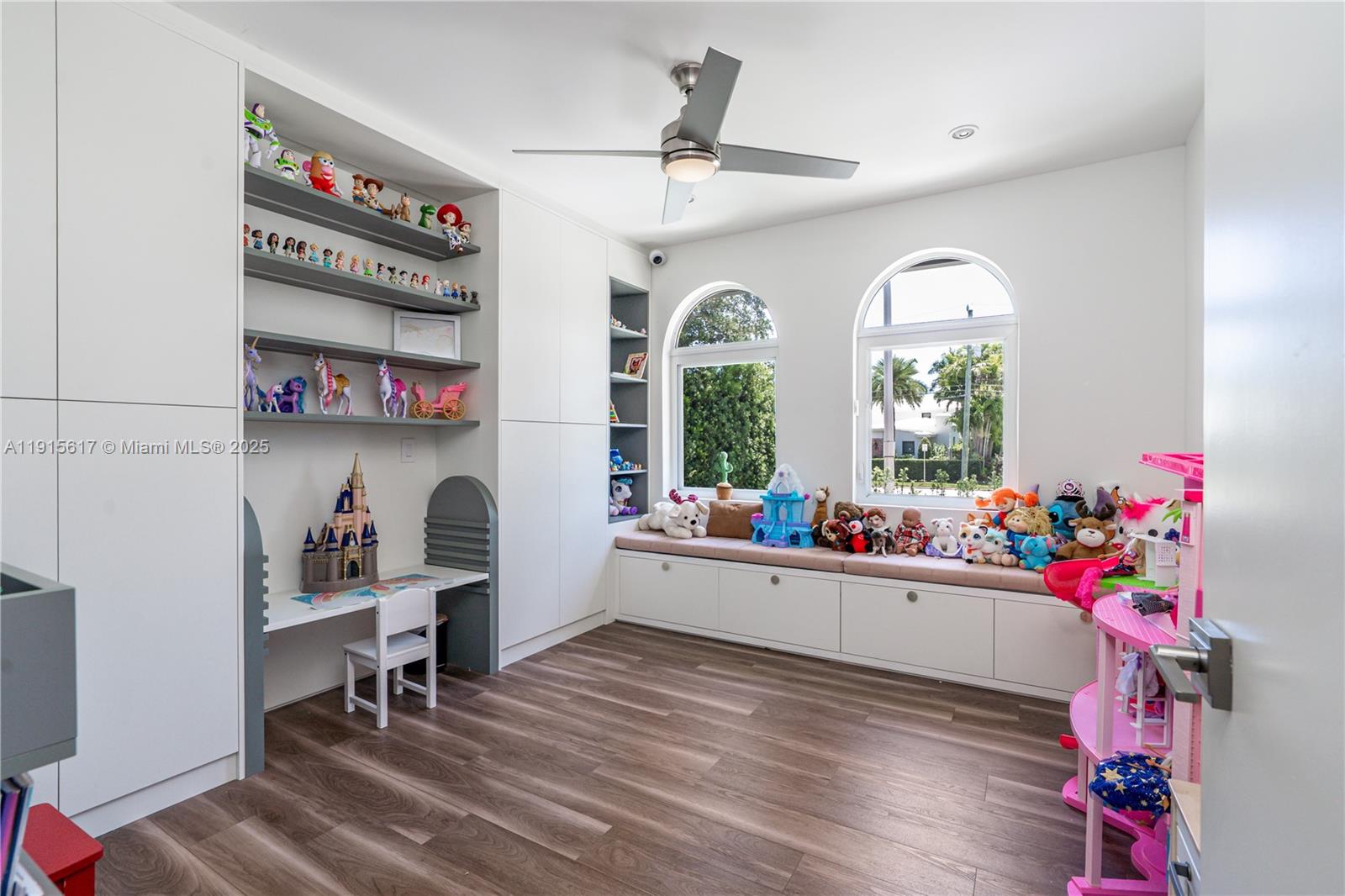 LA GORCE GOLF SUB - Residential