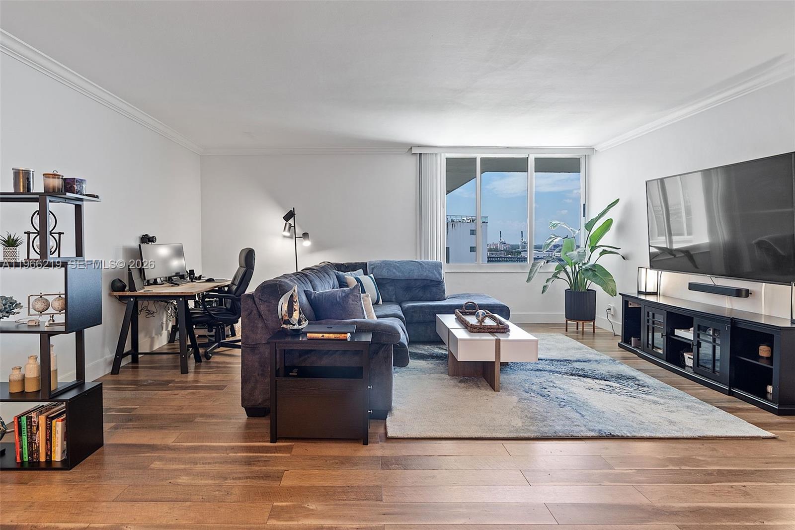 MIRADOR 1200 CONDO - Residential